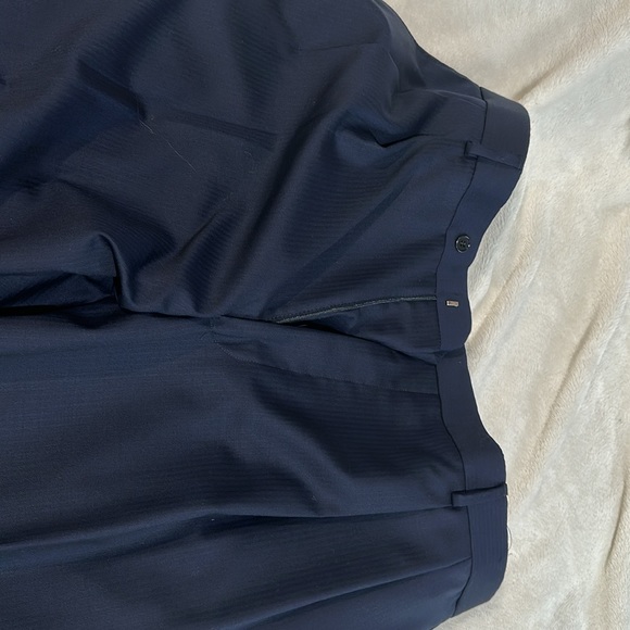 Jos A Bank Signature Gold Suit - New With Tags - Picture 9 of 9